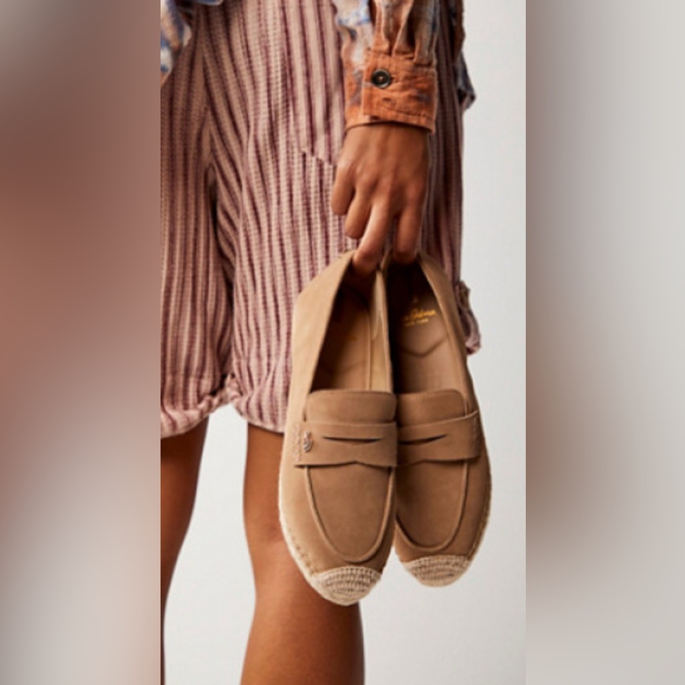 ✨Sam Edelman Tan Loafer-Style Espadrille Flats – Size 8.5✨